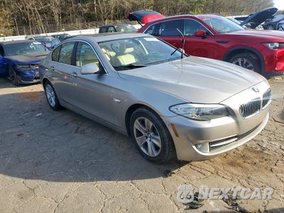 Czwarte zdjęcie samochodu z boku: 2011 BMW 528 I VIN:WBAFR1C59BC738973 - miniatura