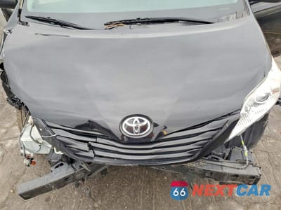 Zdjęcie 12 z 13 samochodu: 2017 TOYOTA SIENNA VIN:5TDZZ3DC3HS770964 - miniatura