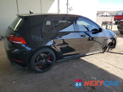 Trzecie zdjęcie samochodu z tyłu: 2018 VOLKSWAGEN GTI S/SE VIN:3VW447AU4JM281411 - miniatura