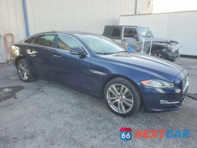 Czwarte zdjęcie samochodu z boku: 2016 JAGUAR XJL PORTFOLIO VIN:SAJWA2G78G8V95263 - miniatura