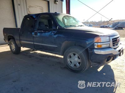 Czwarte zdjęcie samochodu z boku: 2005 GMC NEW SIERRA K1500 VIN:2GTEK13T951320781 - miniatura