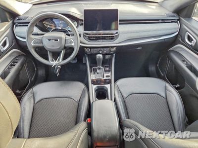 Zdjęcie 8 z 13 samochodu: 2024 JEEP COMPASS LATITUDE VIN:3C4NJDBN6RT124387 - miniatura