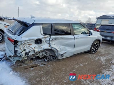 Trzecie zdjęcie samochodu z tyłu: 2024 MITSUBISHI OUTLANDER SE VIN:JA4J4VA86RZ025837 - miniatura