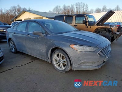 Czwarte zdjęcie samochodu z boku: 2018 FORD FUSION S HYBRID VIN:3FA6P0UU8JR142185 - miniatura