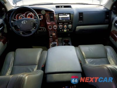 Zdjęcie 8 z 13 samochodu: 2010 TOYOTA SEQUOIA LIMITED VIN:5TDJW5G1XAS032838 - miniatura