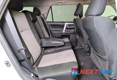 Zdjęcie 6 z 10 samochodu: 2016 TOYOTA 4RUNNER SR5 VIN:JTEZU5JR4G5121970 - miniatura