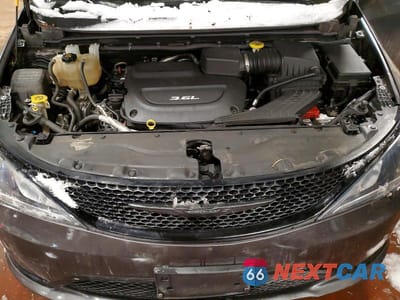 Zdjęcie 12 z 12 samochodu: 2018 CHRYSLER PACIFICA TOURING L VIN:2C4RC1BG3JR322315 - miniatura