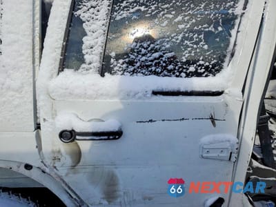 Zdjęcie 11 z 13 samochodu: 2015 JEEP WRANGLER UNLIMITED SAHARA VIN:1C4BJWEG3FL653217 - miniatura