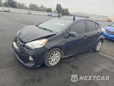 2012 TOYOTA PRIUS C JTDKDTB31C1030354 - główne zdjęcie licytacji z USA - miniatura