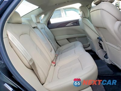 Zdjęcie 10 z 13 samochodu: 2019 LINCOLN MKZ RESERVE I VIN:3LN6L5D92KR624064 - miniatura