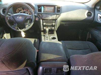 Zdjęcie 8 z 13 samochodu: 2015 NISSAN PATHFINDER S VIN:5N1AR2MN4FC605749 - miniatura