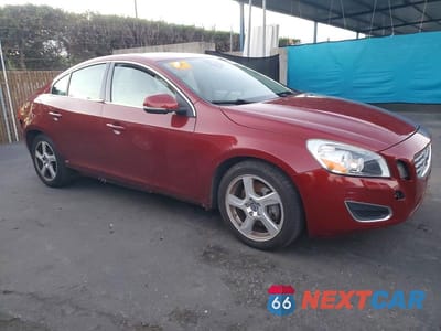 Czwarte zdjęcie samochodu z boku: 2012 VOLVO S60 T5 VIN:YV1622FS6C2025402 - miniatura