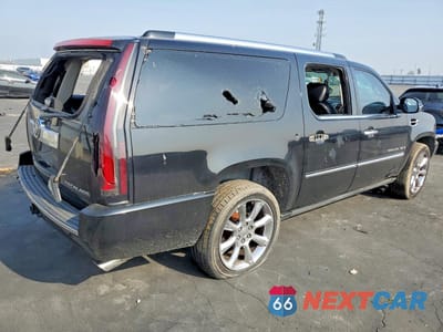 Trzecie zdjęcie samochodu z tyłu: 2008 CADILLAC ESCALADE ESV VIN:1GYFK66898R230304 - miniatura
