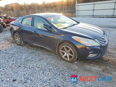 Czwarte zdjęcie samochodu z boku: 2013 HYUNDAI AZERA VIN:KMHFG4JG7DA223415 - miniatura
