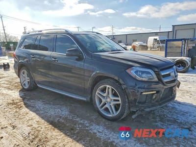 Czwarte zdjęcie samochodu z boku: 2016 MERCEDES-BENZ GL 550 4MATIC VIN:4JGDF7DE6GA638669 - miniatura
