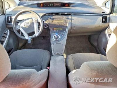 Zdjęcie 8 z 13 samochodu: 2010 TOYOTA PRIUS VIN:JTDKN3DU3A0201059 - miniatura