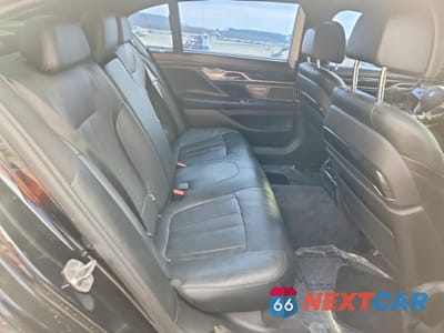 Zdjęcie 10 z 12 samochodu: 2017 BMW 740 I VIN:WBA7E2C33HG741003 - miniatura