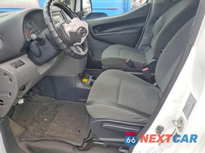 Zdjęcie 7 z 14 samochodu: 2017 NISSAN NV200 2.5S VIN:3N6CM0KN9HK719811 - miniatura