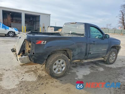 Trzecie zdjęcie samochodu z tyłu: 2011 GMC SIERRA K1500 SLE VIN:1GTN2VE03BZ428004 - miniatura