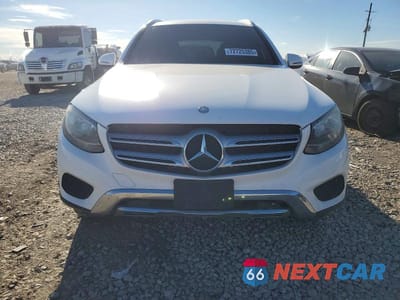 Piąte zdjęcie samochodu w środku: 2016 MERCEDES-BENZ GLC 300 VIN:WDC0G4JB2GF077005 - miniatura