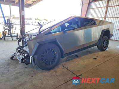 2025 TESLA CYBERTRUCK 7G2CEHED9SA075321 - główne zdjęcie licytacji z USA - miniatura