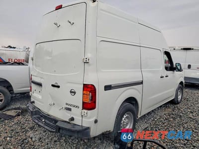 Trzecie zdjęcie samochodu z tyłu: 2015 NISSAN NV 2500 DELIVERY VAN VIN:1N6BF0LY5FN806627 - miniatura