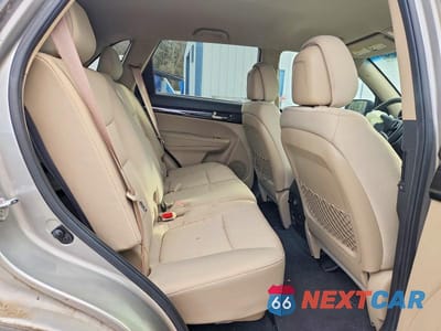 Zdjęcie 11 z 14 samochodu: 2013 KIA SORENTO LX VIN:5XYKT3A18DG376230 - miniatura