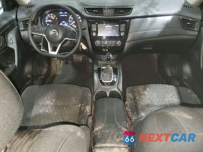 Zdjęcie 8 z 12 samochodu: 2019 NISSAN ROGUE S VIN:5N1AT2MV0KC784514 - miniatura