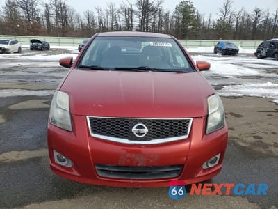 Piąte zdjęcie samochodu w środku: 2011 NISSAN SENTRA 2.0 VIN:3N1AB6AP3BL652116 - miniatura