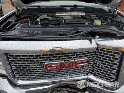 Zdjęcie 11 z 13 samochodu: 2017 GMC SIERRA K2500 DENALI VIN:1GT12UEY3HF182483 - miniatura