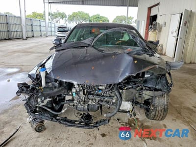 Piąte zdjęcie samochodu w środku: 2018 KIA OPTIMA S VIN:5XXGT4L34JG255267 - miniatura