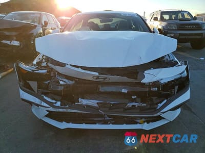 Piąte zdjęcie samochodu w środku: 2025 HYUNDAI ELANTRA SE VIN:KMHLL4DG6SU054574 - miniatura