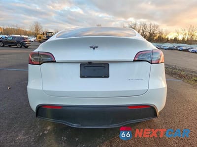 Zdjęcie 6 z 12 samochodu: 2025 TESLA MODEL Y VIN:7SAYGDEE3SF243870 - miniatura