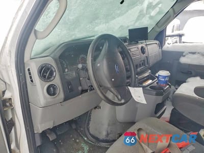 Zdjęcie 8 z 12 samochodu: 2016 FORD ECONOLINE E450 SUPER DUTY CUTAWAY VAN VIN:1FDWE4FLXGDC17638 - miniatura