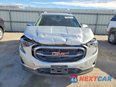 Piąte zdjęcie samochodu w środku: 2018 GMC TERRAIN SLT VIN:3GKALPEV8JL211965 - miniatura