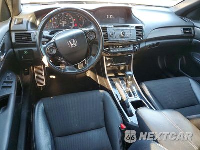 Zdjęcie 8 z 14 samochodu: 2017 HONDA ACCORD SPORT VIN:1HGCR2F50HA278549 - miniatura