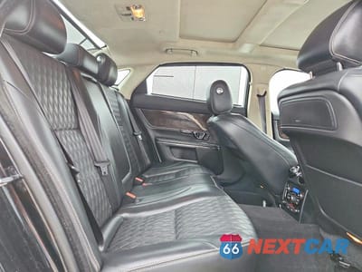 Zdjęcie 10 z 11 samochodu: 2017 JAGUAR XJL SUPERCHARGED VIN:SAJWA2GE1HMW04165 - miniatura