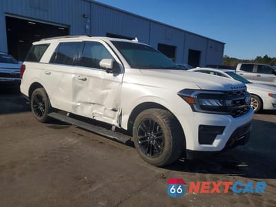 Czwarte zdjęcie samochodu z boku: 2023 FORD EXPEDITION LIMITED VIN:1FMJU1K81PEA67040 - miniatura