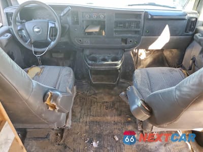 Zdjęcie 8 z 13 samochodu: 2013 CHEVROLET EXPRESS G2500 VIN:1GCWGFBA3D1161120 - miniatura