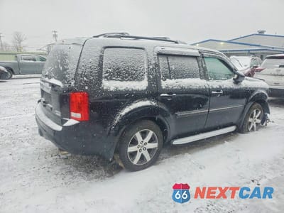 Trzecie zdjęcie samochodu z tyłu: 2012 HONDA PILOT TOURING VIN:5FNYF4H91CB067658 - miniatura