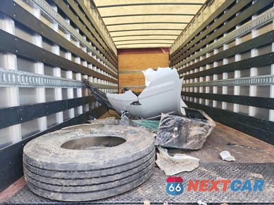 Zdjęcie 10 z 13 samochodu: 2025 MACK MD BOX TRUCK VIN:1M2MDBAA5SS015931 - miniatura