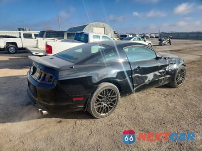 Trzecie zdjęcie samochodu z tyłu: 2014 FORD MUSTANG SHELBY GT500 VIN:1ZVBP8JZ1E5273116 - miniatura