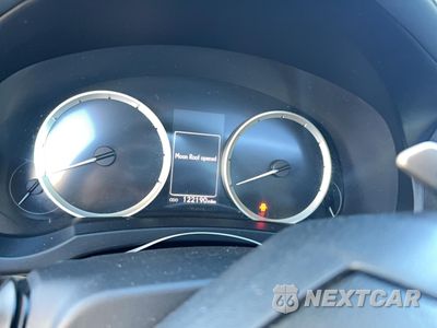 Zdjęcie 8 z 10 samochodu: 2016 LEXUS IS 300 VIN:JTHCM1D20G5010851 - miniatura