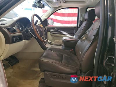 Zdjęcie 7 z 12 samochodu: 2008 CADILLAC ESCALADE ESV VIN:1GYFK46868R228501 - miniatura