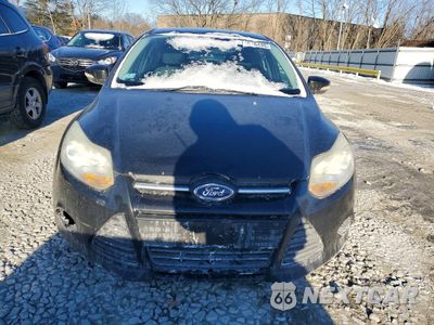 Piąte zdjęcie samochodu w środku: 2014 FORD FOCUS SE VIN:1FADP3F28EL178242 - miniatura