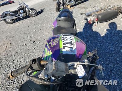 Piąte zdjęcie samochodu w środku: 2019 SUZUKI GSX250R M VIN:LC6DN11A4K1100093 - miniatura