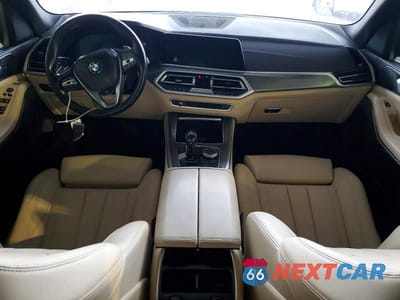 Zdjęcie 8 z 11 samochodu: 2019 BMW X5 XDRIVE40I VIN:5UXCR6C56KLL02938 - miniatura