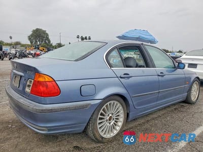 Trzecie zdjęcie samochodu z tyłu: 2001 BMW 330 I VIN:WBAAV53421FJ71510 - miniatura