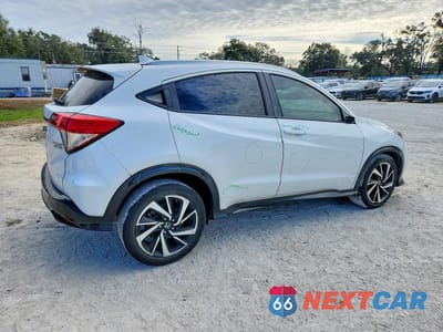 Trzecie zdjęcie samochodu z tyłu: 2020 HONDA HR-V SPORT VIN:3CZRU6H13LM714115 - miniatura