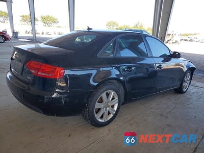 Trzecie zdjęcie samochodu z tyłu: 2010 AUDI A4 PREMIUM VIN:WAUAFAFL7AN069991 - miniatura